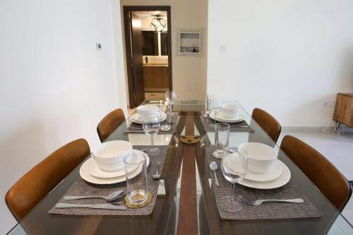 Allsopp & Allsopp - 1-Bedroom Apartment in AG Tower Business Bay - main image