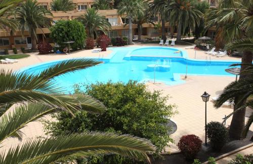 Dunes Apartment Mango with Garden Pool Wifi & near the Beach by Holidays Home 