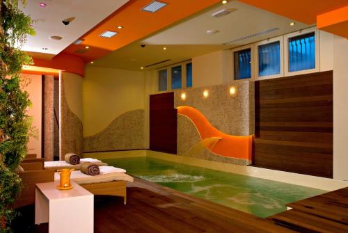 Cristallo Wellness Hotel - 수영장