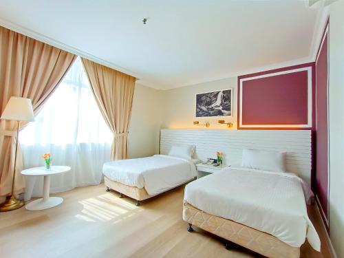 room detail thumbnail 1
