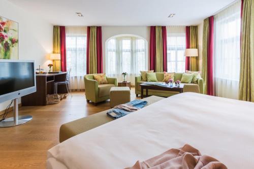 Romantik Hotel Reichshof - image 3