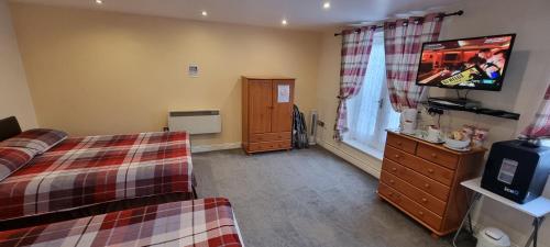 Town House B & B - image 11