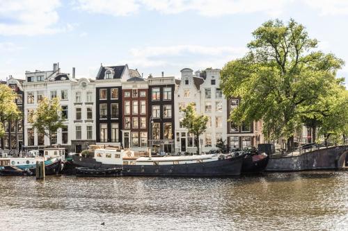 Studio next to Skinny Bridge near Rembrandtsquare, Amsterdam (photo 8)