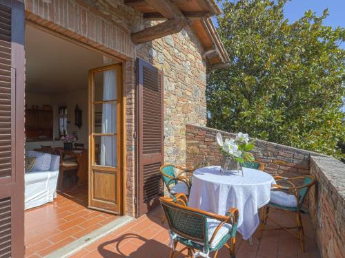  Apartment Casetta by Interhome in Poggibonsi