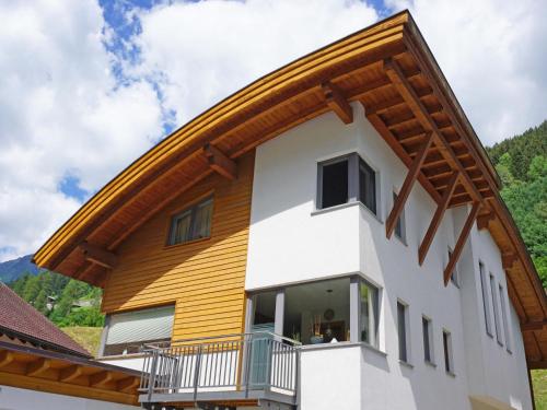 Apartment Hoferau by Interhome in คัพพ์ล