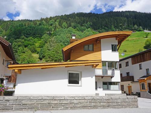 Apartment Hoferau by Interhome in คัพพ์ล