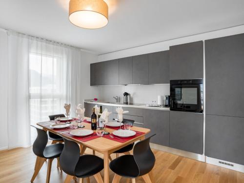 Apartment LocTowers A4-8-2 by Interhome