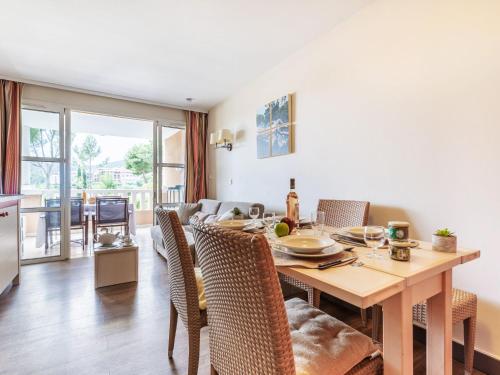 Studio Le Belvédère - R4 125 by Interhome - Location saisonnière - Saint-Raphaël