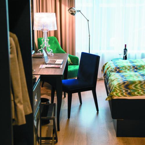 Thon Hotel Fosnavåg - image 11