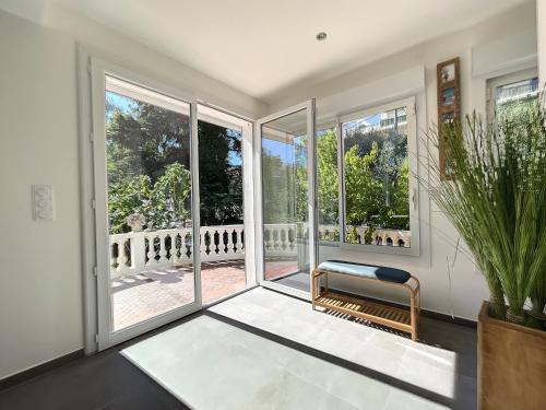 Terrazzo/balcone, VILLA VALENTINA BORD DE MER AU CALME in Le Fournel
