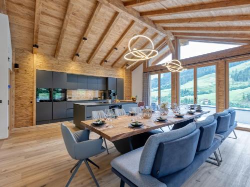 Chalet Chalet DasKöniglich by Interhome in Mühlbach am Hochkönig