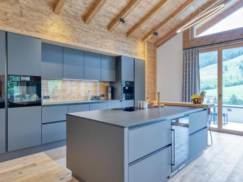 Chalet Chalet DasKöniglich by Interhome in Mühlbach am Hochkönig