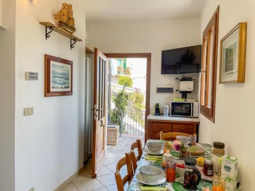 Apartment Casa dei Fiori by Interhome in Cipressa