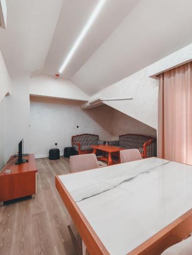 Motel Almy - image 2