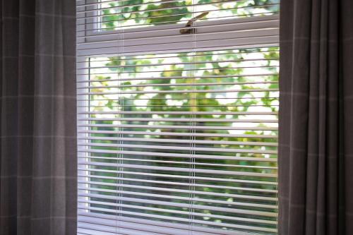 Buitenkant, 3 Triple Rooms - Parking - Smart TVs - Work Stays in Morriston