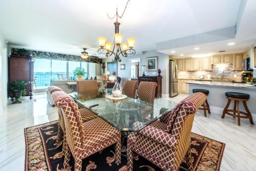 Waterview Towers 202 near Dewey Destin Harborside