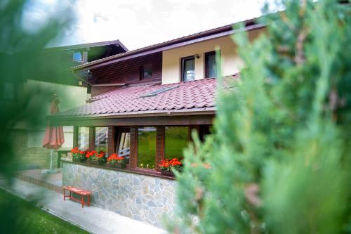 Pensiunea Campionilor in بريديل