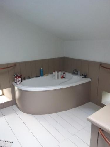 Fürdőszoba, Maison 18eme siècle (Maison 18eme siecle) in Razac Sur L'Isle