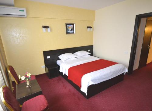 Hotel Ancor - image 9