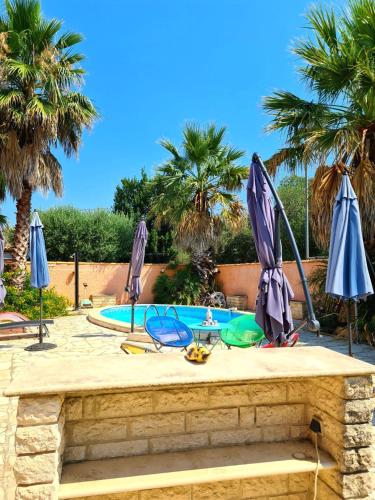 Villa de 3 chambres avec piscine privee jardin clos et wifi a Marguerittes