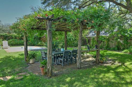 Ultimate Rockport Gem with Pool and Outdoor Oasis! in Rockport, USA