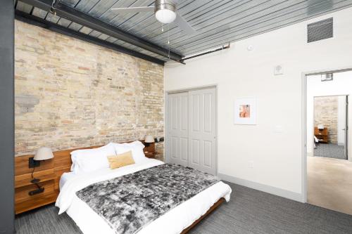 Flexhome Brewery District 2BR Apt M11 in Milwaukee, USA