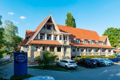 . Balatonfői Yacht Club
