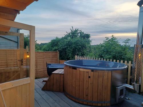 Norwell view farm glamping with hot tubs 4