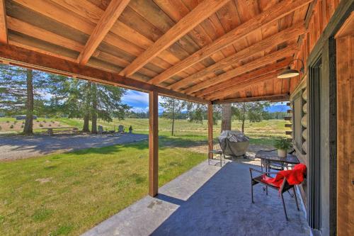 Serene Kootenai Cabin - 3 Mi to Dtwn and River!