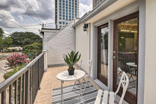 Charming Montrose Townhome with Private Pool! in Houston, USA