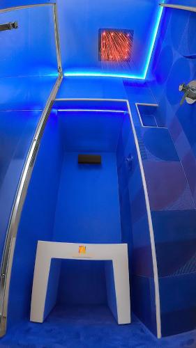 Double Room with Private Bathroom image 5