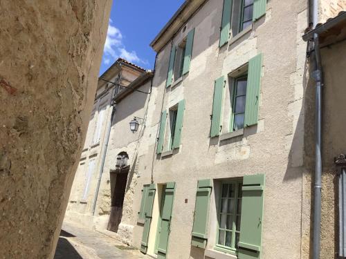 Le Doux Nid La Romantique in Saint-Aulaye