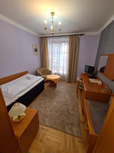 Koplietošanas atpūtas telpa ar TV, Hotel Rytwiany Pałac (Hotel Rytwiany Palac) in Rytwiany