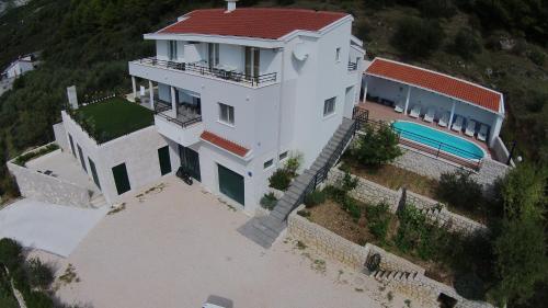 Villa with Sea View