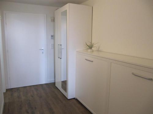 Apartment with Balcony image 5