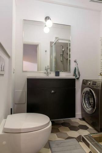 CALDERON - Studio in Centre at Universitate & Old Town Room Type - One-Bedroom Apartment