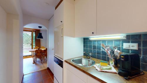 Apartment with Terrace image 7
