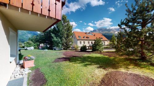 Apartment with Terrace image 5