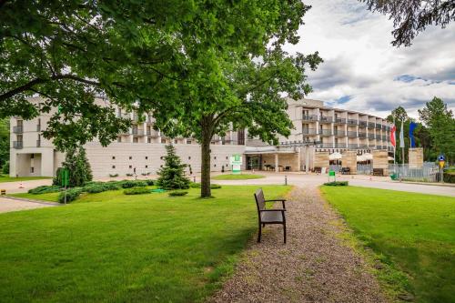 375937820 Holiday Inn Resort Warsaw Józefów by IHG
