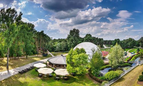 375937852 Holiday Inn Resort Warsaw Józefów by IHG