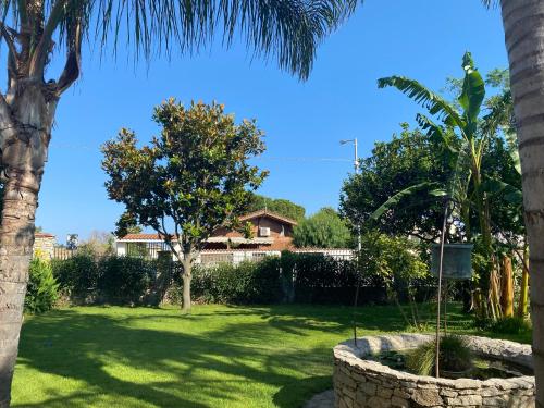  B&B Il Giardino Delle Meraviglie, Pension in Melito di Porto Salvo