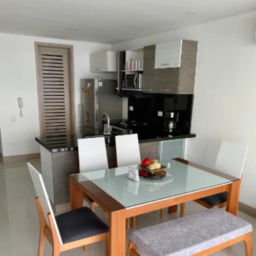 Kitchen, Apartamento Moderno con Vista al Mar en Bocagrande Cartagena in El Laguito