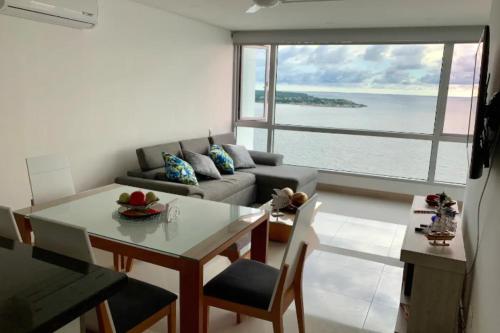 Apartamento Moderno con Vista al Mar en Bocagrande Cartagena