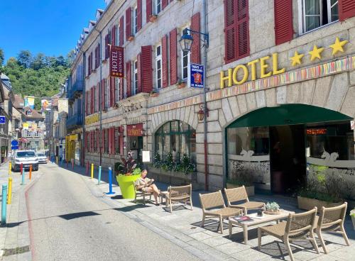 Hôtel Le France Hotel de charme Berrias-et-Casteljau (la Rouviere)