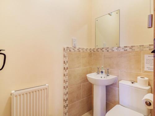 Punch Cottage - image 4