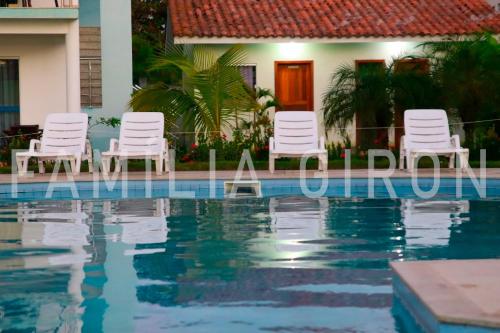 Flats a 100 mts da Praia