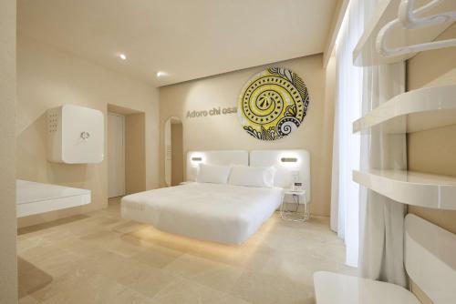 Deluxe Room image 3