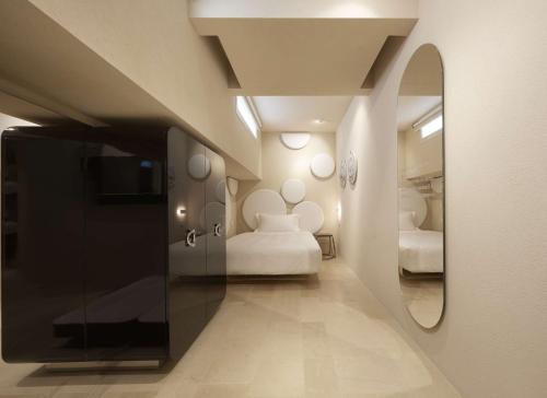 Executive Suite image 5