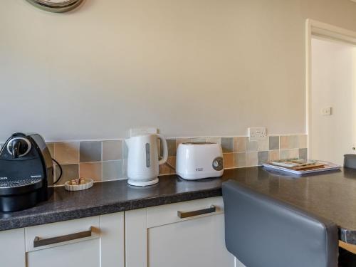 Marlow - image 14
