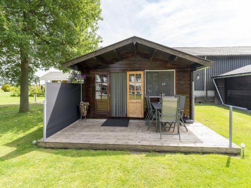 Exterior view, Inviting holiday home in Zwiggelte with garden in Zwiggelte